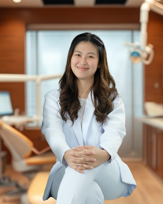 Dr. Zaryl May Dela Peña, DMD - Lead Dentist at Project Zmile Dental Clinic with over 10 years of experience